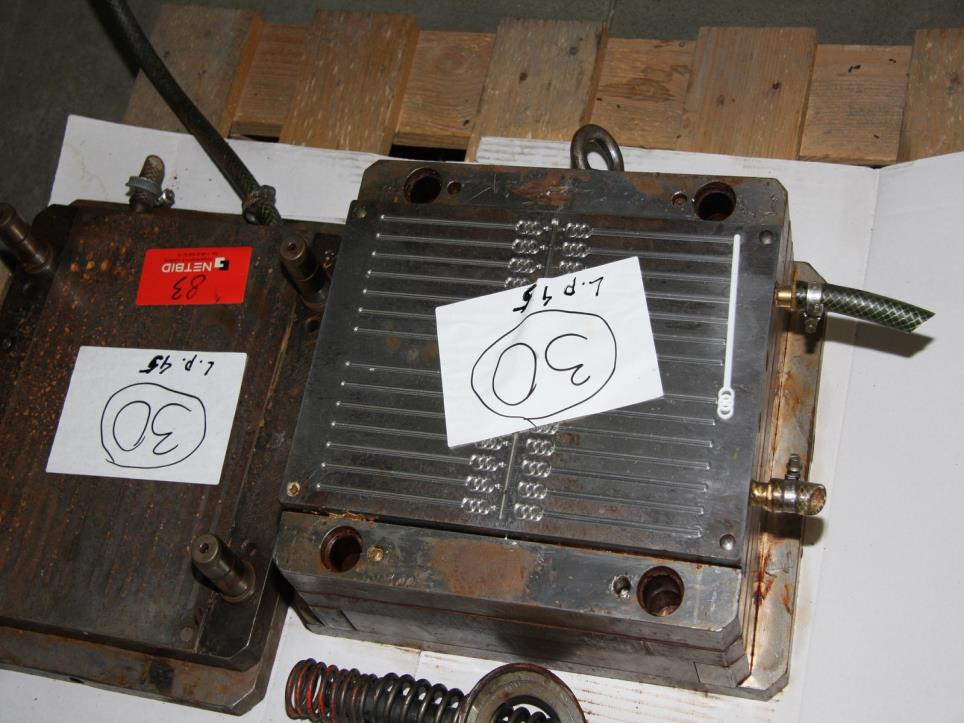 Plastic processing machines for plastic dishes-4